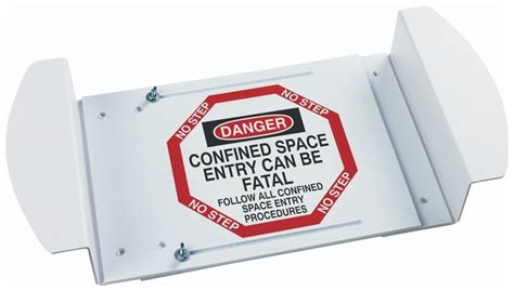 Brady Manhole Cover CONFINED SPACE ENTRY CAN BE FATAL FOLLOW ALL CONFINED Fisher Scientific