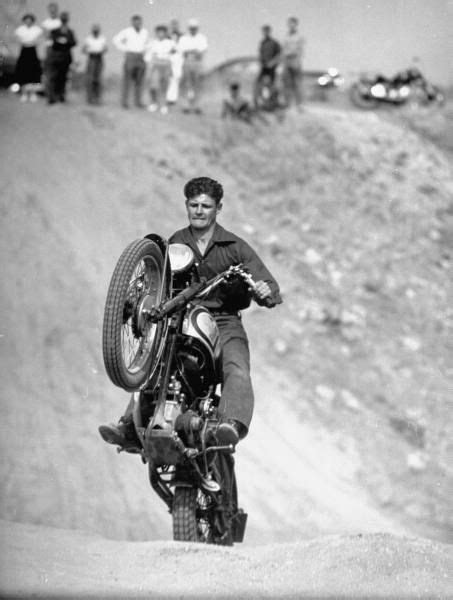 Vintage Hill Climb Vintage Bikes Vintage Motorcycles Indian