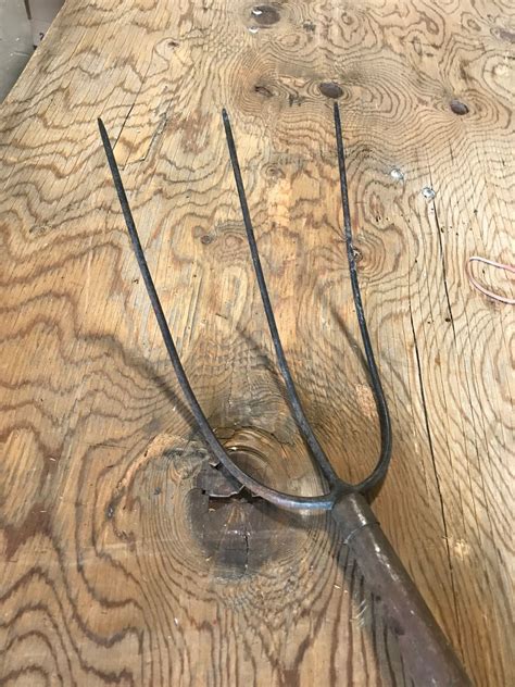 Old 3 Prong Hay Fork