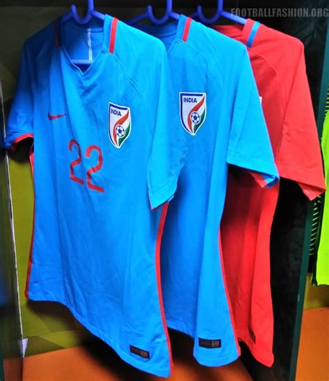 Gretzky's nickname is the great one for a reason. India 2017/18 Nike Home Kit - FOOTBALL FASHION.ORG