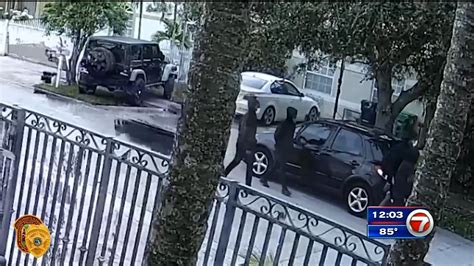 Police searching for 4 men who invaded SW Miami-Dade home - WSVN 7News
