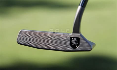 Increased face texture provides extra grip, reducing ball spin. Tony Finau WITB 2018 - GolfWRX