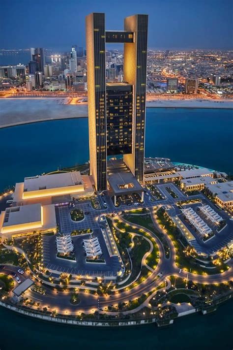 مجموعة من أشهر الفنادق المطلة على البحر في البحرين موقع العروس