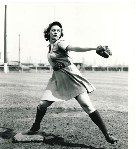 This Week In Illinois History All American Girls Professional Baseball