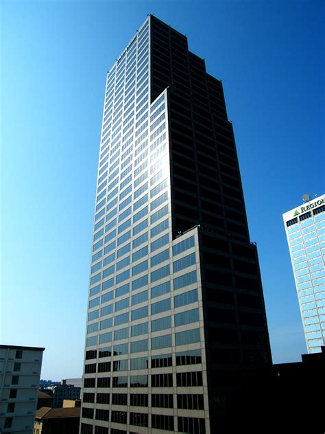 Hsbc, a british bank, has branches in the united states. Simmons Tower - Wikipedia