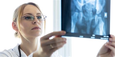 What Does An Orthopedist Do Careerexplorer