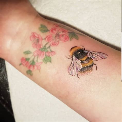 Bee Tattoo Tattoo Ideas And Inspiration Tattoos Bee Tattoo Tattoo