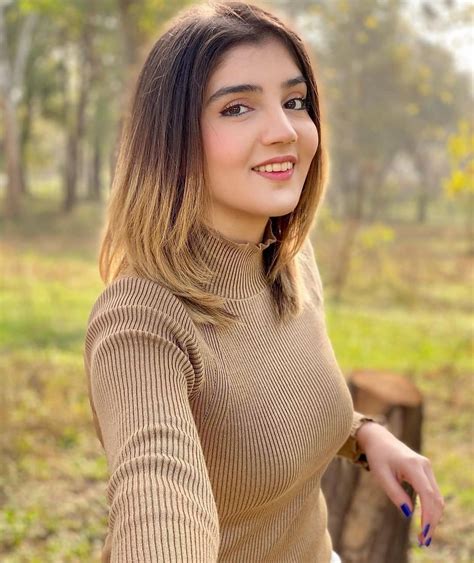 Fetching Beautiful Pakistanis Girls 100 Random Insanely Beautiful