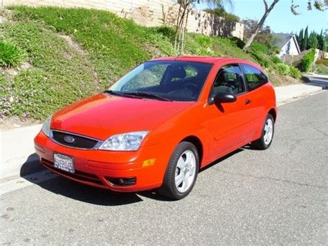 Purchase Used 2006 Ford Focus Zx3 Hatchback 3 Door 20l In Simi Valley