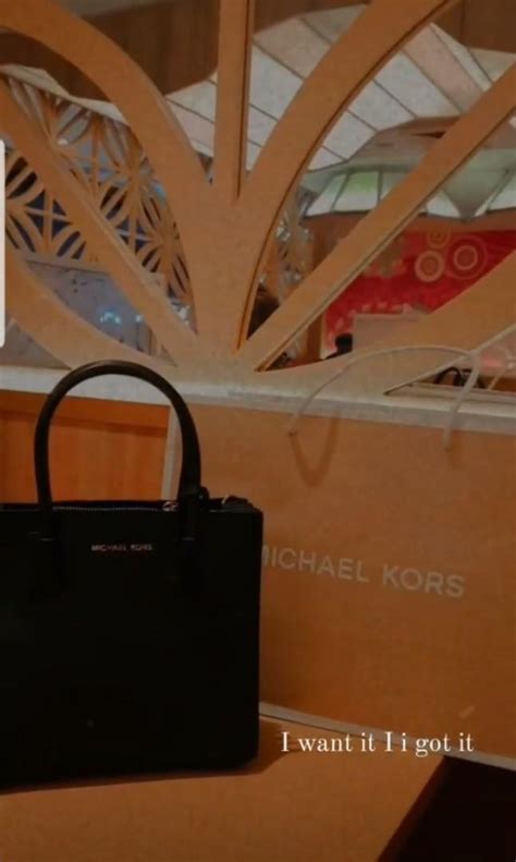 Michael Kors Mercer Accordian Crossbody Women S Fashion Bags Wallets Cross Body Bags On
