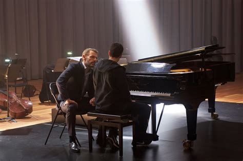 Sortie le 26 décembre 2018. Au bout des doigts Film Streaming