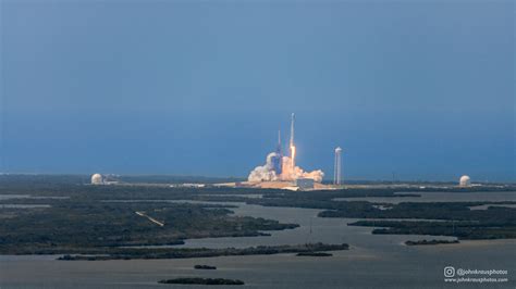 I Photographed Yesterdays Falcon 9 Rocket Launch From A Helicopter