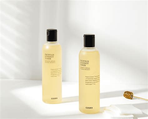 Cosrx skincare and makeup product on jolse. COSRX Full Fit Propolis Synergy Toner 150ml - Flawlessness