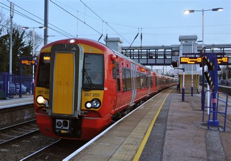 Trains Today New Traction For The Gatwick Express