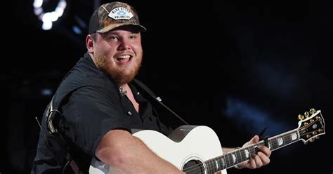 Luke Combs Lovin On You Is No 1 On The Billboard Country Airplay