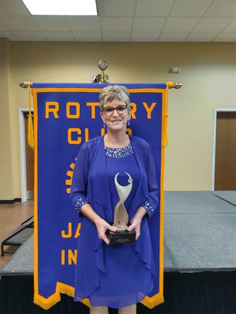 Kelly Clauss Honored With 2021 Athena Award