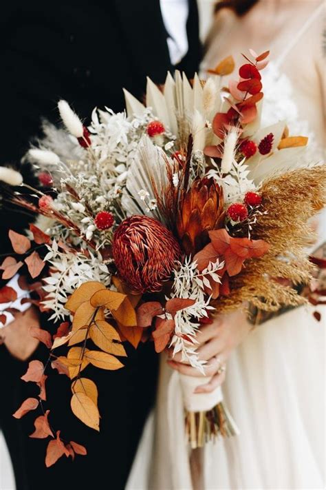 37 Beautiful Dried Flower Wedding Bouquets Weddingomania