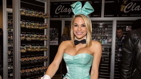 Dani Mathers Fat Shaming Controversy Playboy Model Faces Backlash Over Naked Woman Photo