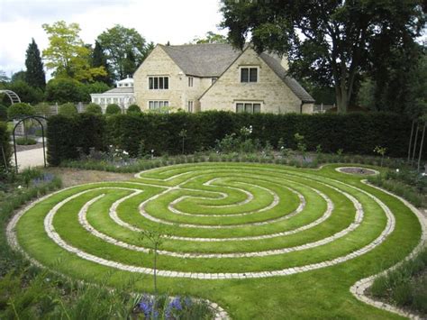 Labyrinth Im Garten Schritte Um Es Zu Entwerfen Und Zu Bauen