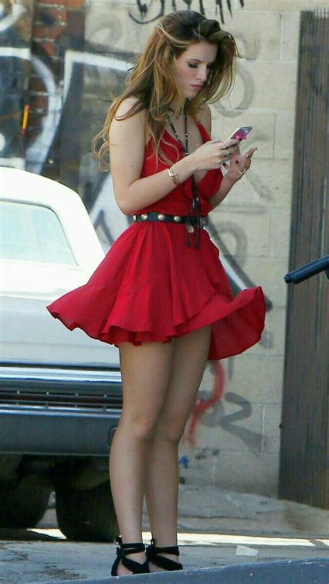 Pin By Tag Gillette On Very Lovely Legs Bella Thorne