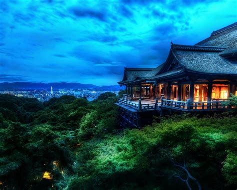 Free Download Japanese Temple Protects The City 3840x2160 4k 169 Ultra