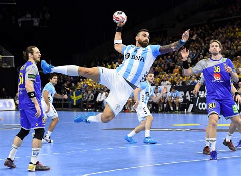 We're still waiting for argentina panamerican team opponent in next match. Argentina Handball / D9cbj0l8invtcm / a picture copied ...