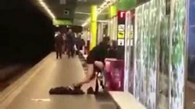 Cctv Catches Couple Having Sex On Metro Platform