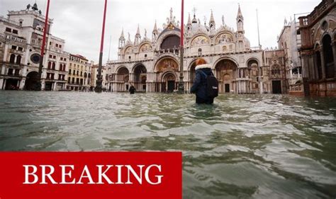 Venice Flooding Urgent Weather Warning As Tide To Rise Above 5 Feet
