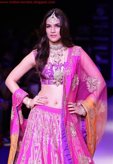 Kriti Sanon Sexy Navel Show In Fashion Show Photoshoot Stills Actress Photos