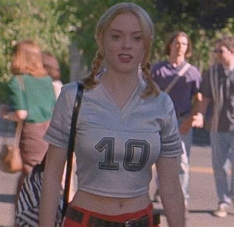 Does Anyone Know Where I Can Find This Shirt Its Worn By Rose Mcgowan