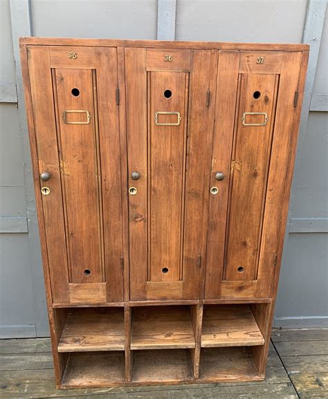 1930s Wooden Golf Locker Diy Furniture Easy Vintage Cabinets Golf Room