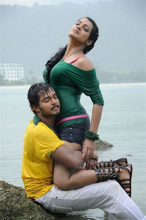 Thashu Kaushik Hot Wet Romantic Stills In Telugu Movie Telugu Abbai