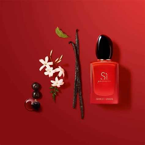 Sì Passione Intense Giorgio Armani Perfume A New Fragrance For Women 2020