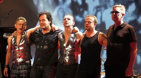 Depeche Mode Concert Review And Photo Gallery