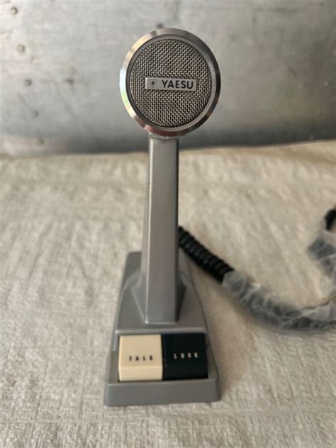 Yaesu Ud 844 Ham Radio Vintage Desk Microphone 50k Ohms New Old Stock