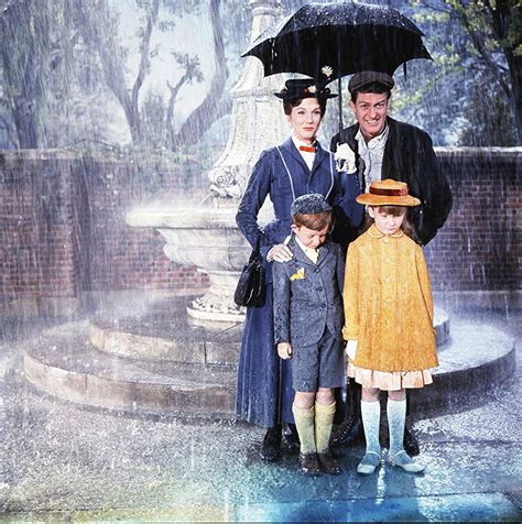 Movie Review Mary Poppins 1964 Lolo Loves Films