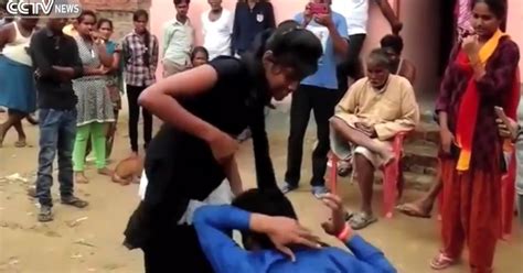 Watch Moment Woman Beats And Humiliates Man She Claims Tried To