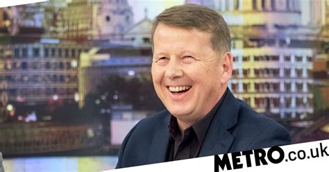 Bill Turnbull Age As Bbc Breakfast Host Prepares For Stand Up To Cancer Metro News