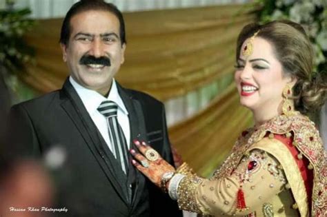 Bu profilde madiha naqvi hakkında ayrıntılı bilgileri inceleyebilirsiniz. Madiha Shah & Javed Iqbal Wedding Shadi Pics