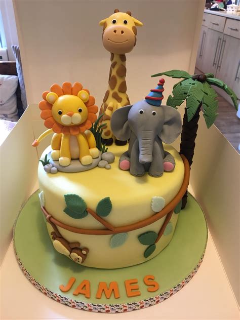 Christening cake I made last month, jungle theme : cakedecorating