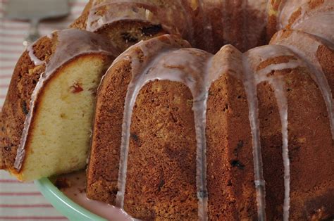 In a large bowl with a hand mixer, beat together butter and sugar until light and fluffy. Christmas Pound Cake : Eggnog Pound Cake Recipe | Taste of Home - guruninja