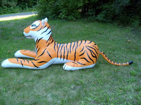 Huge Inflatable Tiger This Is A Huge Inflatable Tiger It Flickr