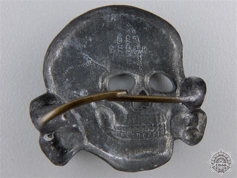 An Ss Visor Cap Skull Marked Gesgesch Emedals