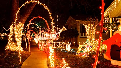 How To Hang Christmas Lights On Your Roof No 1 Home Roofing Tampa