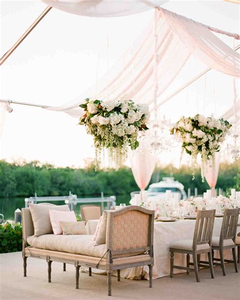 20 Unique Reception Seating Ideas That Will Surprise And Delight Your