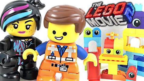 The Lego Movie 2 Emmet And Lucys Visitors From The Duplo Planet Review