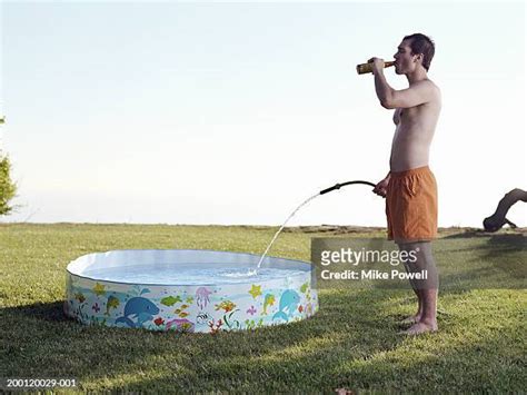 People Peeing Photos And Premium High Res Pictures Getty Images