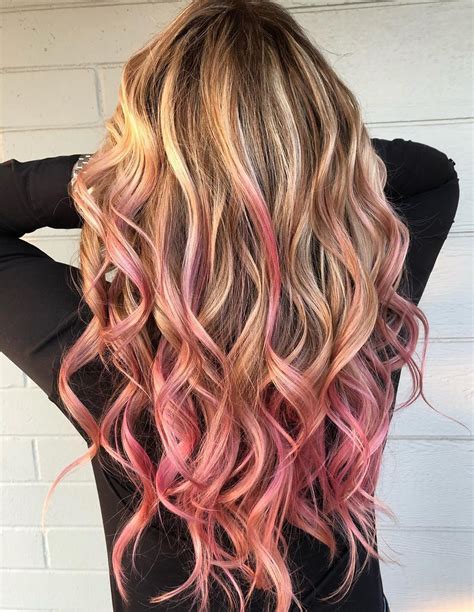 20 Pink Highlights In Dirty Blonde Hair Fashion Style