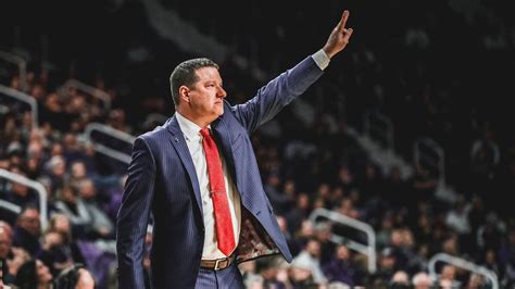 Ut Hires Ttu Basketball Coach Chris Beard According To Reports