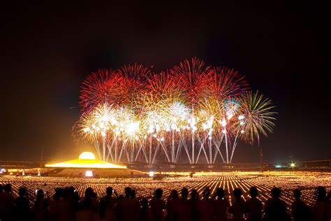 3840x2561 2016 December 31 Firework Fireworks Lights New Year